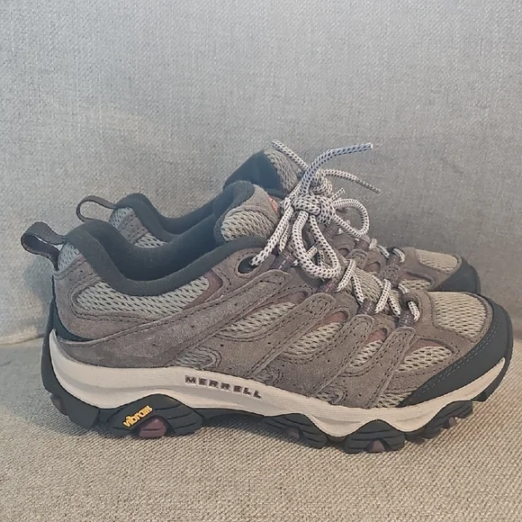 Merrell Gray and Black Hiking Shoes Like NEW - Picture 2 of 6